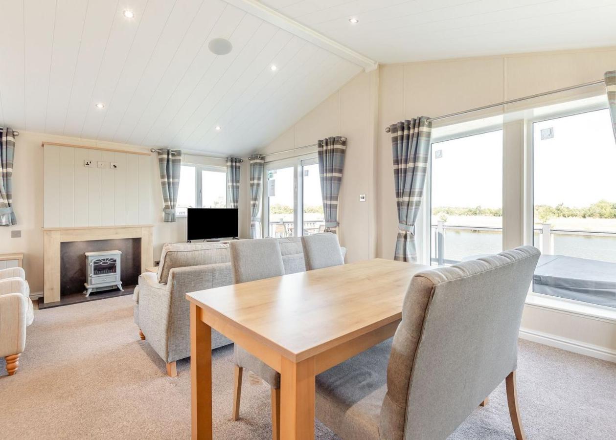 Home Farm Park Lakeside Retreat Burgh le Marsh Kamer foto