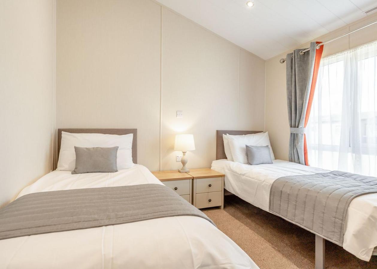 Home Farm Park Lakeside Retreat Burgh le Marsh Kamer foto